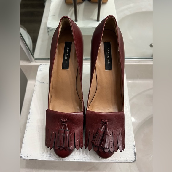 Ann Taylor Burgundy Leather Heels Size 8 - Picture 7 of 15
